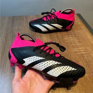Brand New Adidas Predator Accuracy.1 FG GW4569‎ Size 6 Football Soccer Cleats